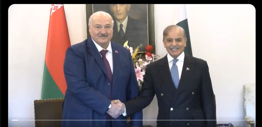 بیلاروس کے صدر پاکستان کا دورہ مکمل کر کے وطن روانہ