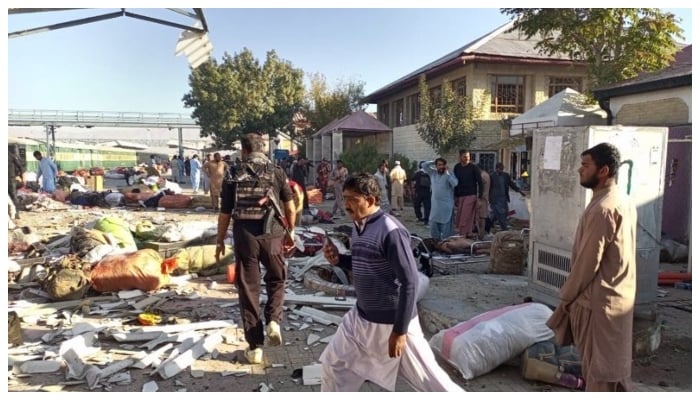 کوئٹہ لہولہو،ریلوے اسٹیشن پر دھماکہ،27 افراد جاں بحق،62 زخمی