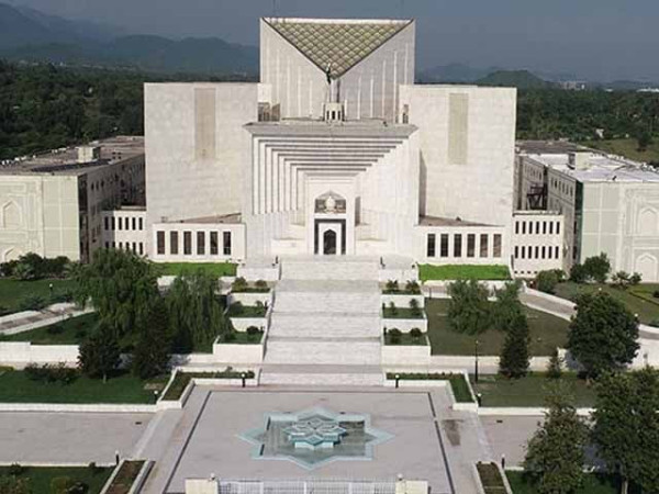 ڈاکٹر یاسمین راشد کا انتخابات میں نواز شریف کی کامیابی کے خلاف سپریم کورٹ سے رجوع