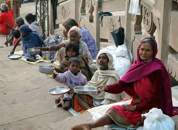 بھیک دینے اور لینے والے پر مقدمہ درج