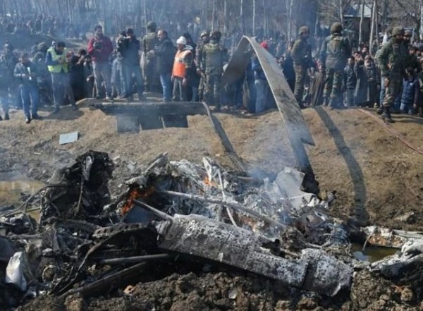 بھارتی ہیلی کاپٹرز حادثات، فضائی عملے کی صلاحیتوں پر سنگین سوال