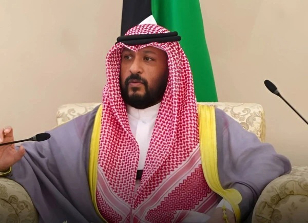 کویت کے سابق وزیر داخلہ اور دفاع کو کرپشن کیسز میں قید اور جرمانہ