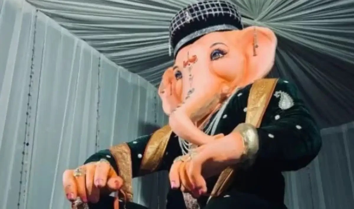 ”گنیش چترتھی تہوار“ پر مسلم گنپتی بھگوان  کے مجسمے نے نئی جنگ چھیڑ دی