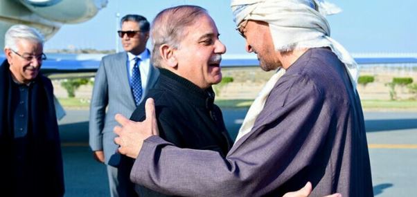 وزیراعظم  رحیم یار خان پہنچ گئے،متحدہ عرب امارات کے صدر سے ملاقات متوقع