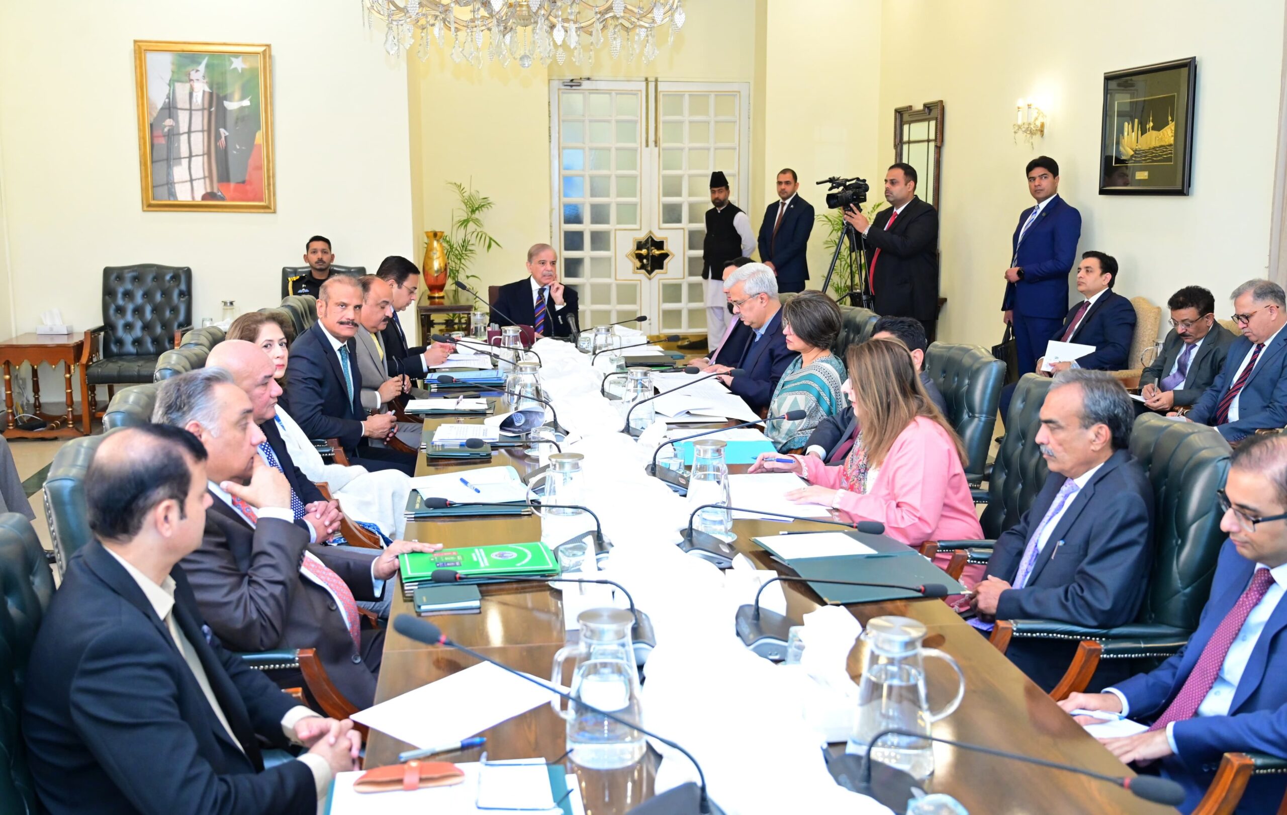 وزیراعظم کا انسانی سمگلنگ  بارے  عوامی آگاہی مہم چلانے کا حکم