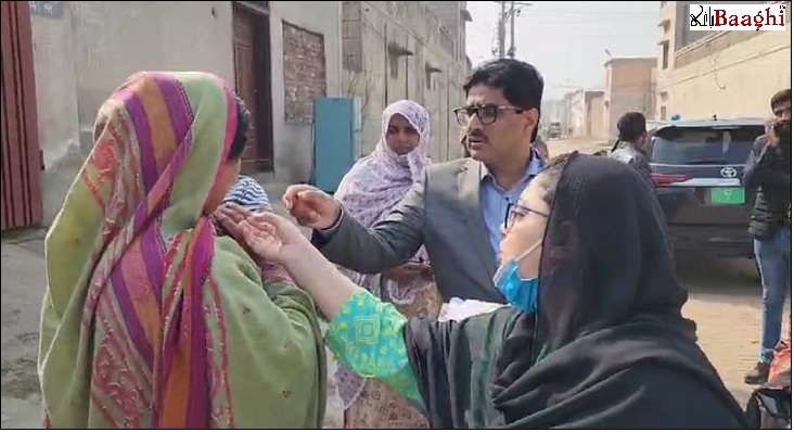 چنیوٹ: انسداد پولیو مہم کا دوسرا روز، ڈپٹی کمشنر کا مختلف علاقوں کا دورہ