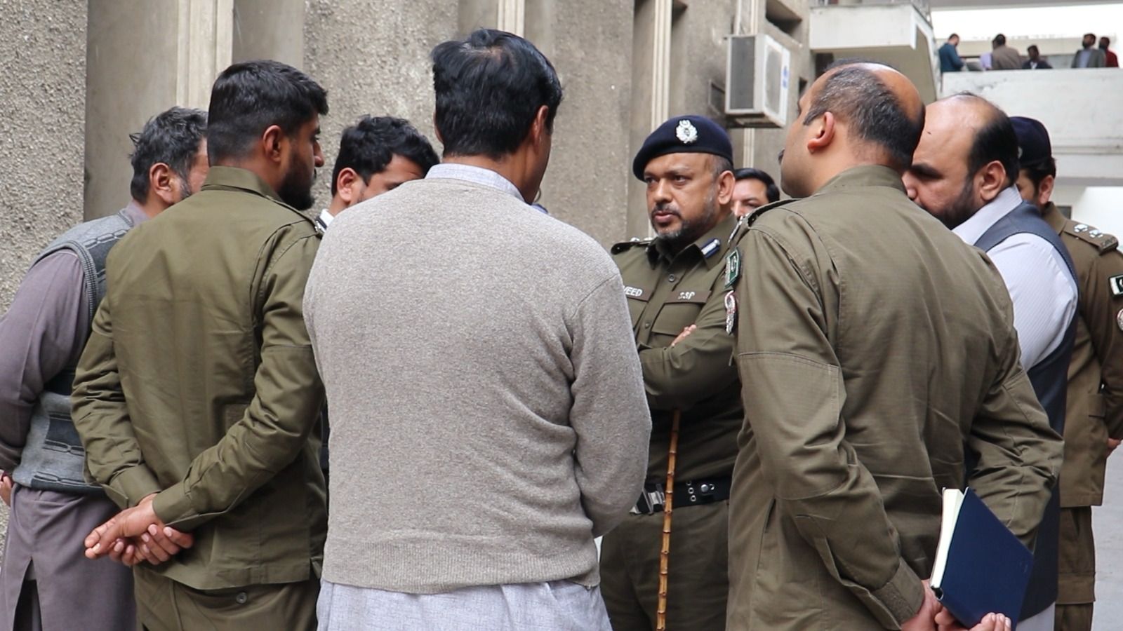 مزنگ میں وکلا کے تشدد سے اسسٹنٹ سب انسپکٹر کی موت