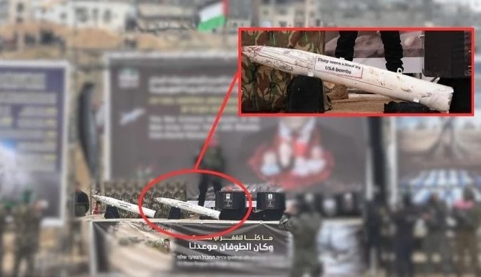 حماس نے اسرائیلی یرغمالیوں کی لاشیں حوالے کرتے وقت اسٹیج پر امریکی ساختہ بم کیوں رکھے؟