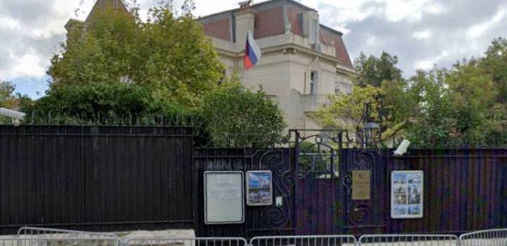 فرانس میں روسی قونصل خانے پر  حملہ