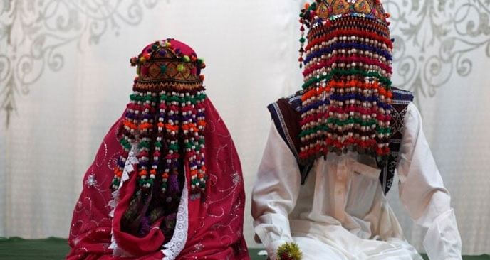 سوتیلے باپ نے 12 سالہ بیٹی کی 60 سالہ شخص سے شادی کرا دی