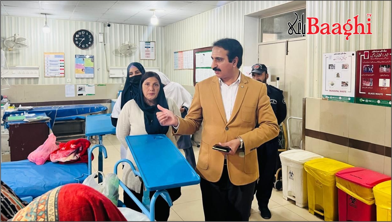 حافظ آباد: ایڈیشنل ڈپٹی کمشنر فنانس کا ڈی ایچ کیو ہسپتال کا دورہ، طبی سہولیات کا جائزہ