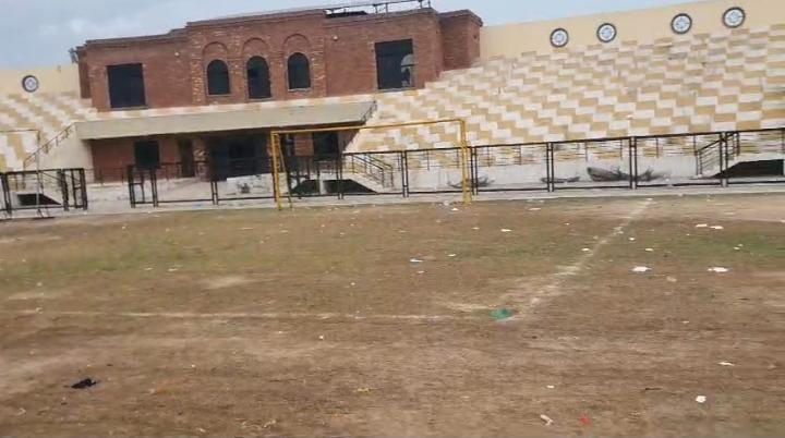 قصور:انتظامیہ کی نا اہلی ،شہباز شریف سپورٹس کمپلیکس  گندگی کے ڈھیر میں تبدیل،ویڈیو