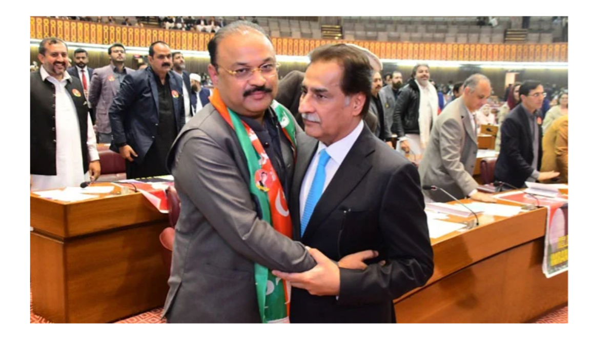 27ویں آئینی ترمیم: حکومتی وفد کی پی ٹی آئی رہنماؤں سے حمایت کے لیے ملاقات