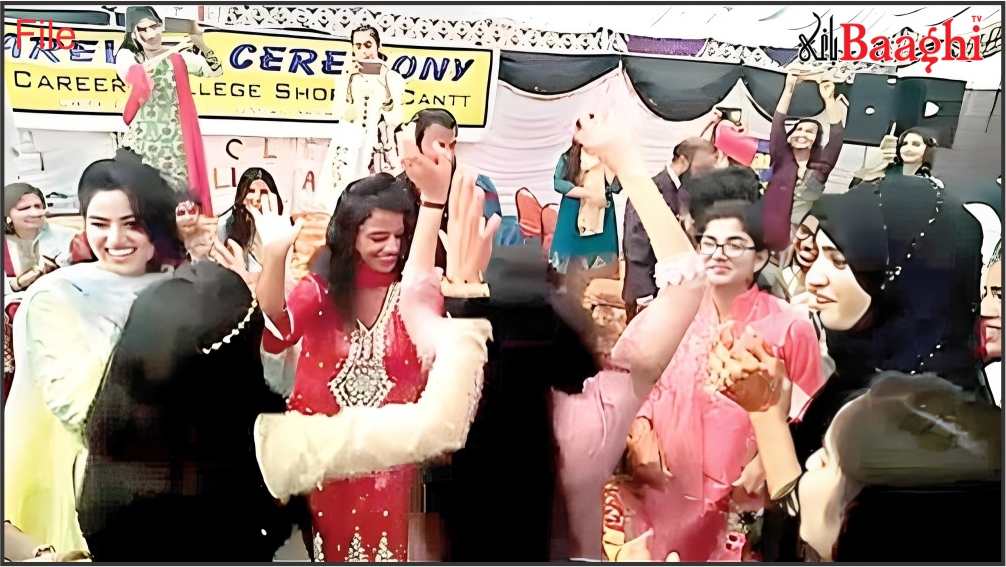 گورنمنٹ کالج میں طالبات کا رقص،ویڈیو وائرل،پرنسپل کو ہٹا دیا گیا