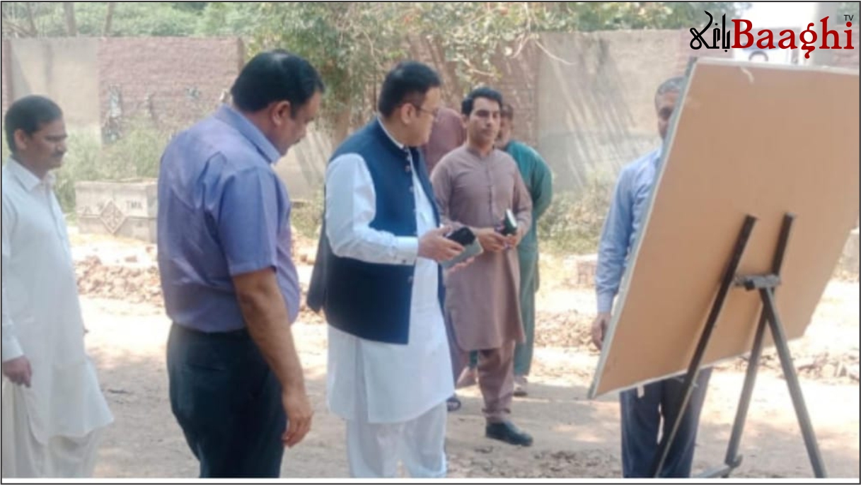 اوکاڑہ: ڈپٹی کمشنر کا زیر تعمیر راؤ سکندر اقبال روڈ کا معائنہ