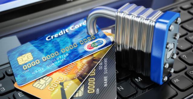 معروف یوٹیوبرز کے بینک اکاؤنٹس غیر ملکی فنڈنگ کے الزام میں منجمد