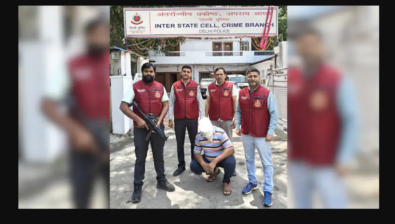 بیوی کو زندہ جلا کر جیل سے بھاگنے والا بھارتی سابق فوجی 20 سال بعد گرفتار