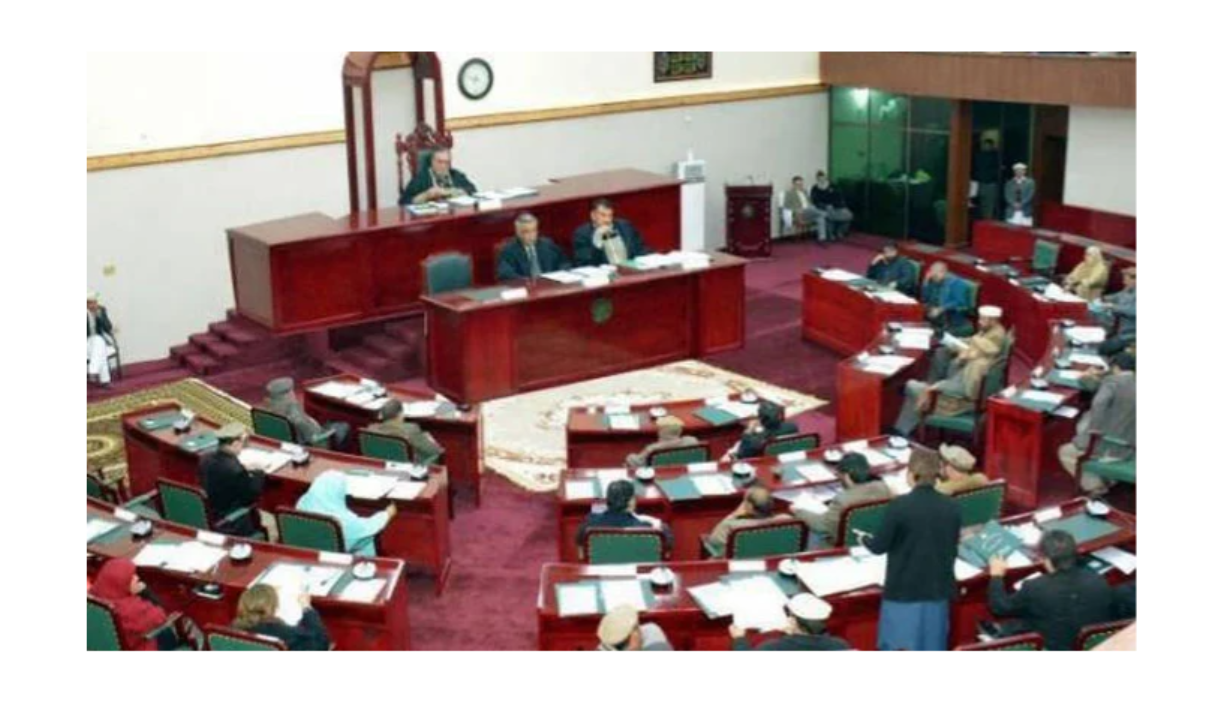 گلگت بلتستان اسمبلی اجلاس،چپلیں چل گئیں،ہنگامہ آرائی
