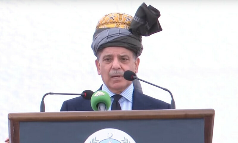 پاکستان بھارت سے برابری کی بنیاد پر بات چیت چاہتا ہے،وزیراعظم