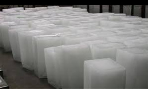 شدید گرمی و عید قربان کے باعث برف کی قیمتوں میں بڑا اضافہ