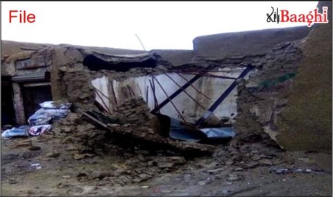 اوکاڑہ: بارش کے دوران چھتیں گرنے کے 3 واقعات، 8 سالہ بچے سمیت 8 افراد زخمی