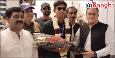 اوکاڑہ: ایشین والی بال چیمپئن علی احمد کے اعزاز میں ڈی سی کا پرتپاک استقبال