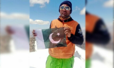 کے ٹو پر برفانی تودے کی زد میں  آکر چارسدہ کے کوہ پیما افتخار حسین جان بحق