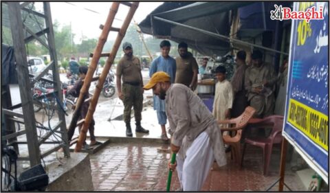 اوکاڑہ: فیصل آباد روڈ پر پختہ تجاوزات کا خاتمہ، انسدادِ تجاوزات مہم میں تیزی آگئی