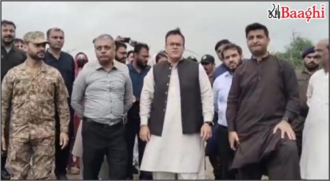 اوکاڑہ اور فیصل آباد کے ڈپٹی کمشنرز کا سیلاب سے متاثرہ علاقوں کا مشترکہ دورہ