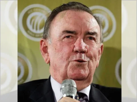 آسٹریلیا کے سابق ٹیسٹ کپتان انتقال کرگئے