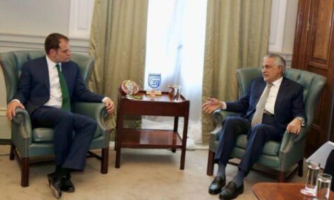 اسحاق ڈار کی برطانیہ کے پارلیمانی انڈر سیکریٹری برائے پاکستان و افغانستان سے ملاقات