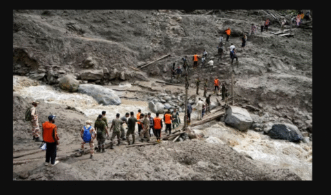 گلگت: فیض آباد میں تیز بارش کے بعد سیلابی ریلے سے گھروں کو جزوی نقصان