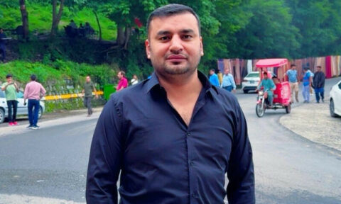 سینئر صحافی خاور حسین کی میت آبائی علاقے سانگھڑ پہنچا دی گئی