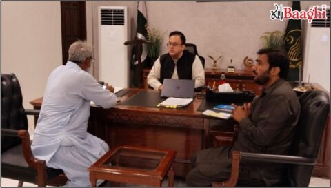 اوکاڑہ:ڈپٹی کمشنر کی اوپن پالیسی، شہریوں کے مسائل سنے اور فوری حل کی ہدایت