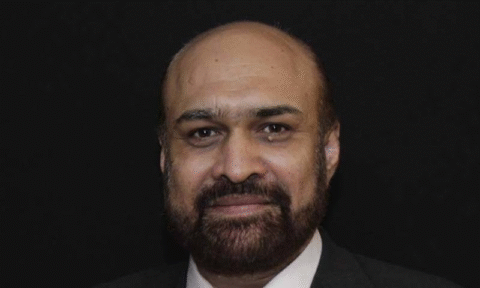 اینکر رضوان الرحمان  عرف رضی دادا کو پی ٹی وی نے معطل کردیا