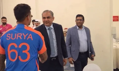 ایشیا کپ 2025: بھارتی کپتان محسن نقوی سےمصافحہ کرنے پر غدار قرار