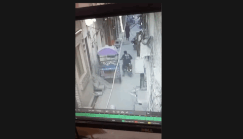 قصور،اوباش نوجوان نے خواتین کا گھروں سے نکلنا محال کر دیا، ویڈیو وائرل