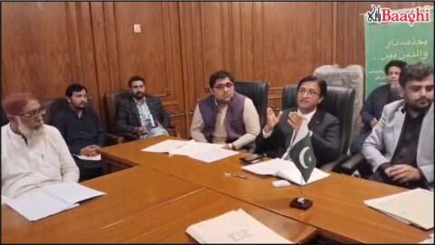 گھوٹکی: غیر حاضر اساتذہ کے خلاف سخت کارروائی کا اعلان، ڈپٹی کمشنر منظور احمد کنرانی کی وارننگ