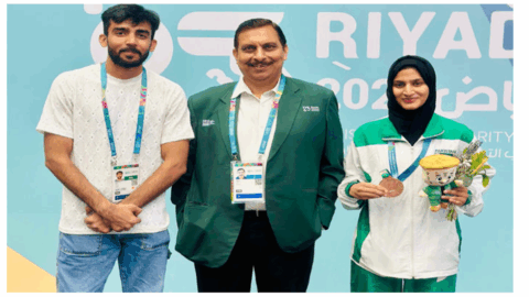 پاکستان کے نام ایک اور اعزاز، عروشہ سعید نے قوم کا سر فخرسے بلندکردیا