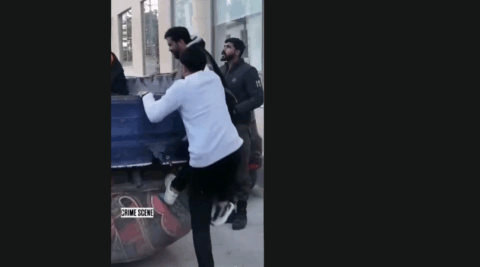 مری میںہوٹل پر چھاپہ،ڈانس پارٹی سے 32 لڑکے گرفتار