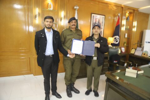 اوکاڑہ: سب انسپکٹر محمد یونس کے صاحبزادے فخر فرید کی قومی موٹ کورٹ مقابلوں میں تاریخی کامیابی