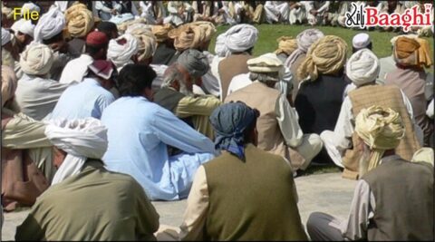 ڈی جی خان: آگ کی قبائلی رسم ’آس‘. ہاتھ جھلسنے پر شہری کی علاقہ بدری کا پنچائتی حکم