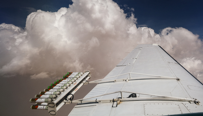  امارات: کلاؤڈ سیڈنگ سے پانی کی قلت پر قابو