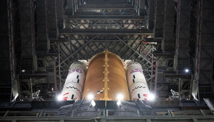 5 دہائیوں بعد انسان ایک بار پھر چاند کے مدار کی جانب جانے کے لیے تیار