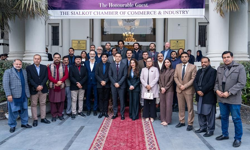 امریکی ناظم الامور کا سیالکوٹ کا دورہ