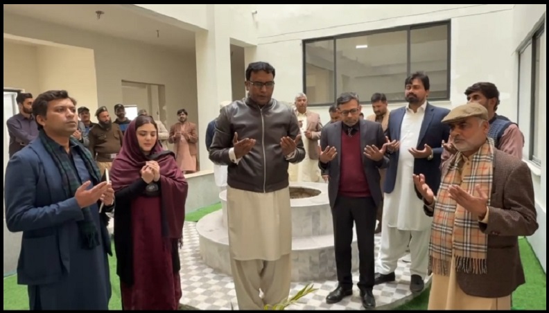 ننکانہ صاحب: ڈپٹی کمشنر اور وائس چانسلر کا بابا گرو نانک یونیورسٹی کے تعمیراتی کاموں کا جائزہ