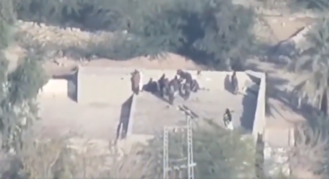 سیکیورٹی فورسز کی ایک ہی روز میں  بڑی کارروائیاں، 27 دہشت گرد ہلاک