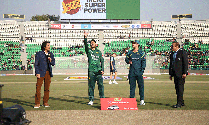 پہلا ٹی20 :پاکستان کا ٹاس جیت کر آسٹریلیا کے کیخلاف بیٹنگ کا فیصلہ