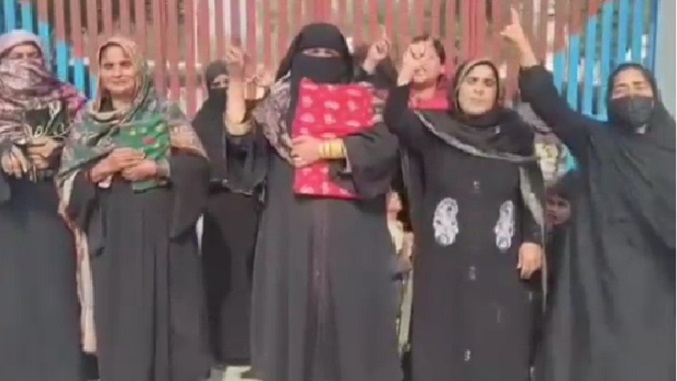 میرپور ماتھیلو: ابرار کولاچی قتل کیس پر لواحقین کا احتجاج