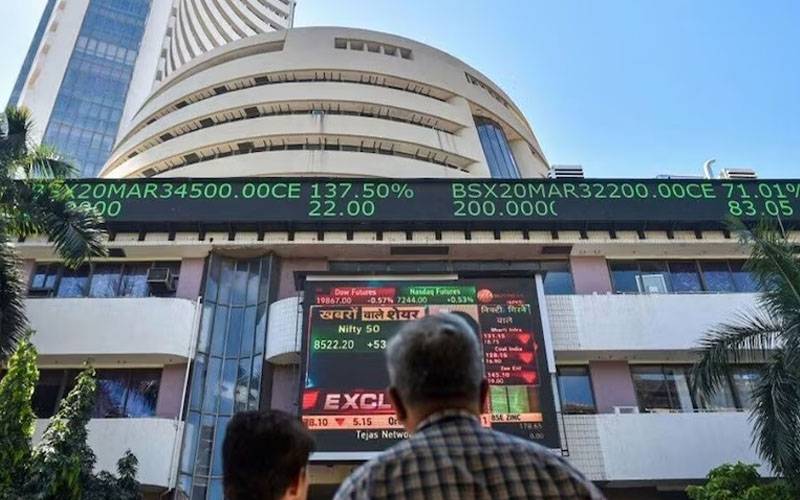  پاکستان اسٹاک ایکسچینج میں زبردست واپسی، 100 انڈیکس ہزار سے زائد پوائنٹس بڑھ گیا